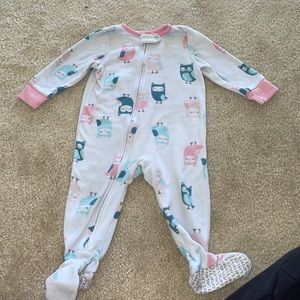 12 month old Carter’s girl pjs